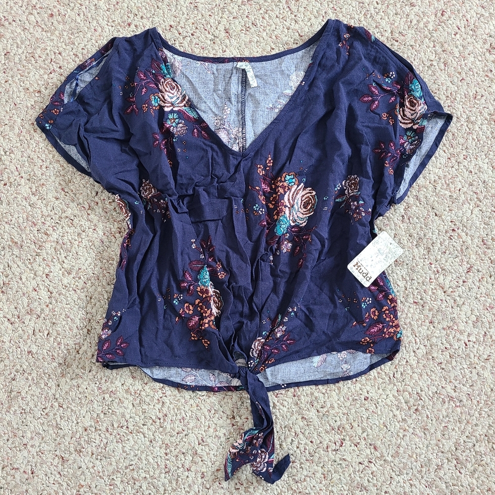 🔥 MUDD Cold Shoulder Tie Front Top Size Sm